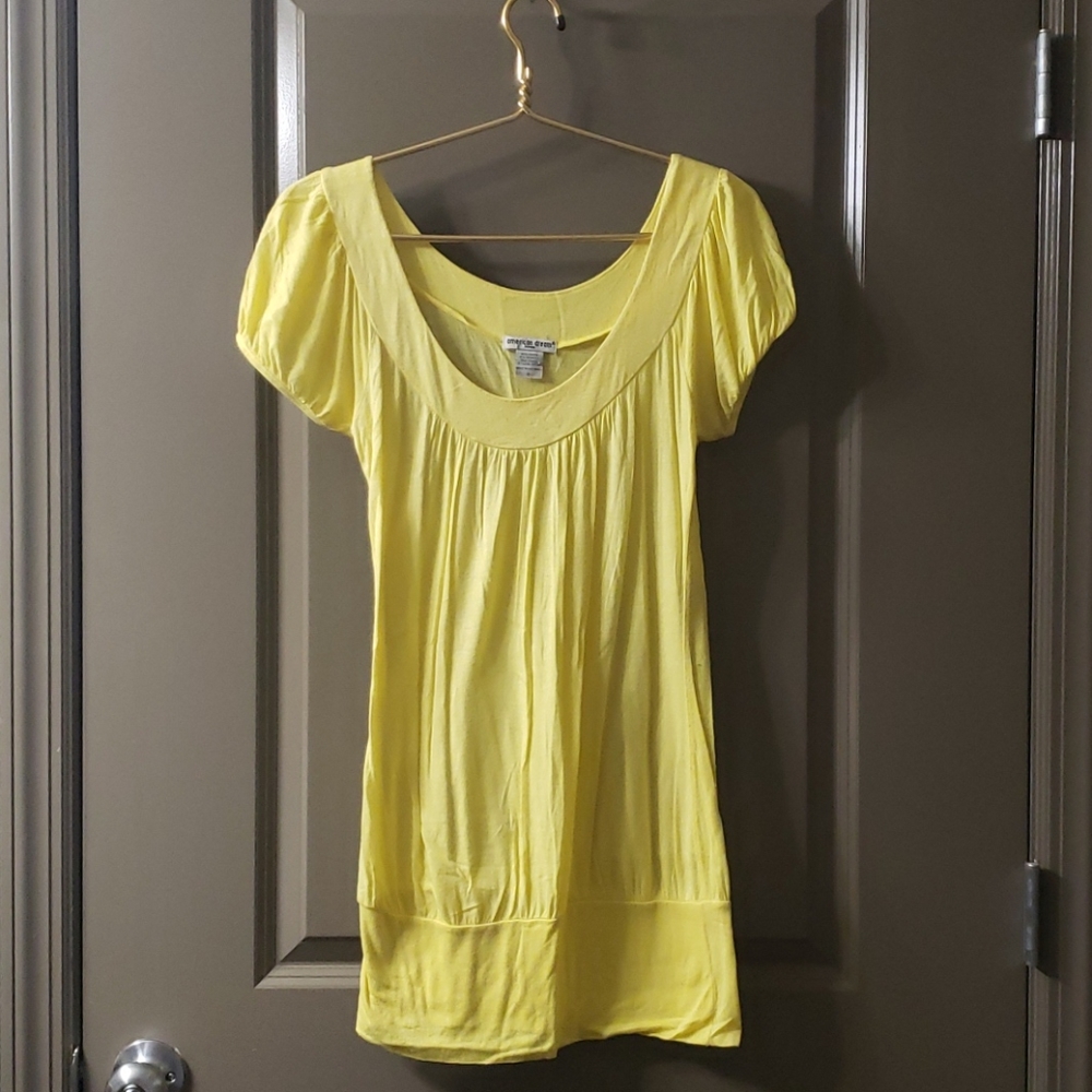💝 FREE with Purchase - Light Yellow Top
